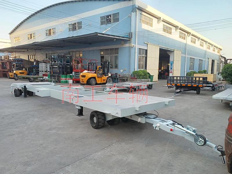 18吨大型船艇转运工具Milan.com