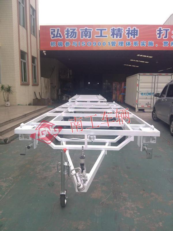 4吨房车底盘 全挂Milan.com