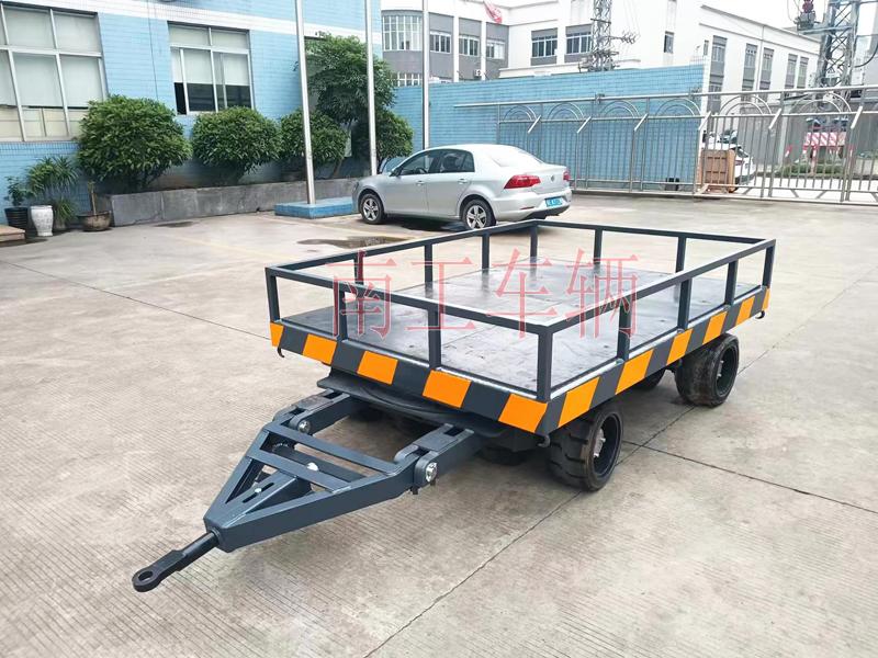 20吨护栏型牵引Milan.com