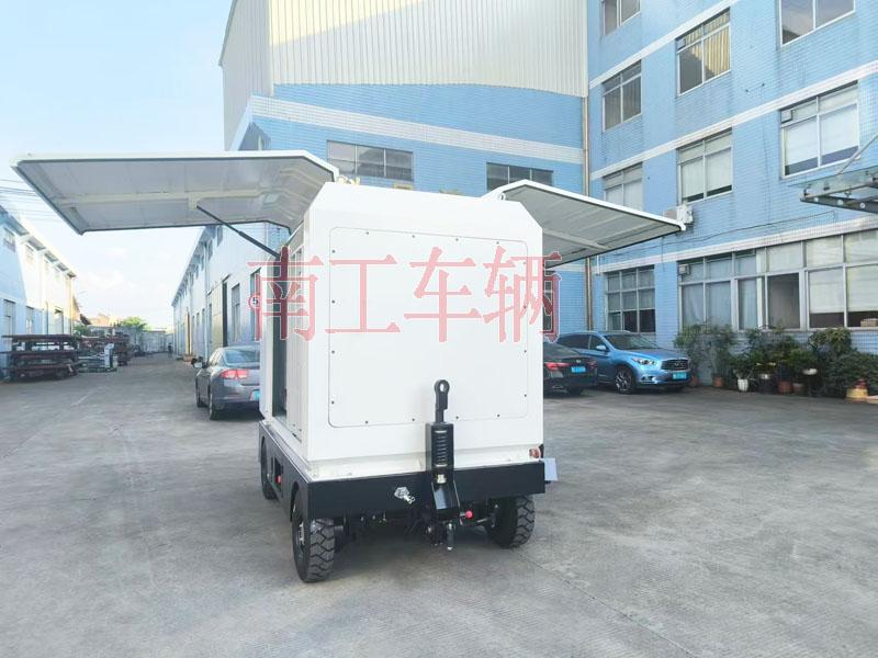 2吨电动Milan.com 飞翼箱式电动工具拖车