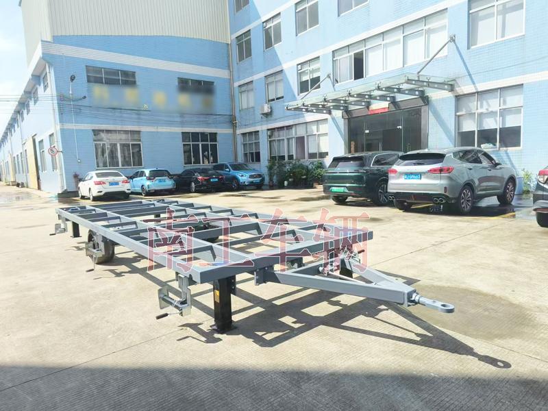 7吨骨架式ATVMilan.com 2轮灰色工具拖车