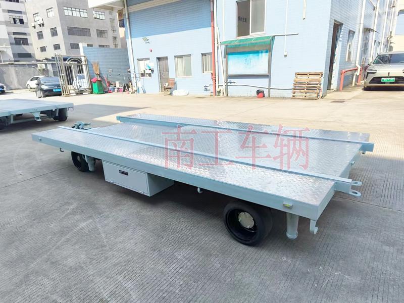 6吨牵引式船舶艉段转运工具Milan.com