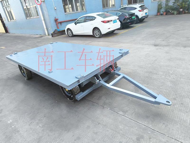 3吨小型牵引Milan.com 全挂车