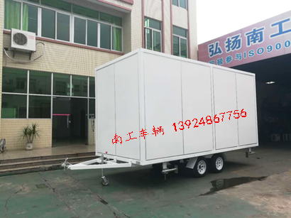 1.5吨白色厢式Milan.comi.jpg