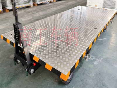 1687845922459478.jpg 6吨铝花纹板牵引Milan.com1I.jpg