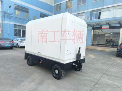1725948955879166.jpg 2吨电动Milan.com 飞翼箱式工具拖车2I.jpg