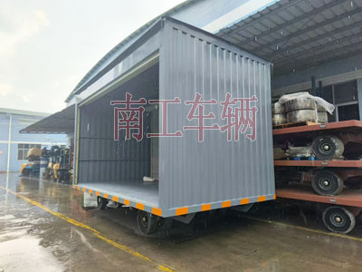 1726297979398803.jpg 10吨箱式Milan.com两侧带卷帘门1I.jpg