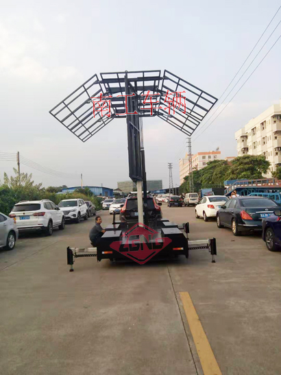 1768036155228274.jpg LED广告拖车1I.jpg